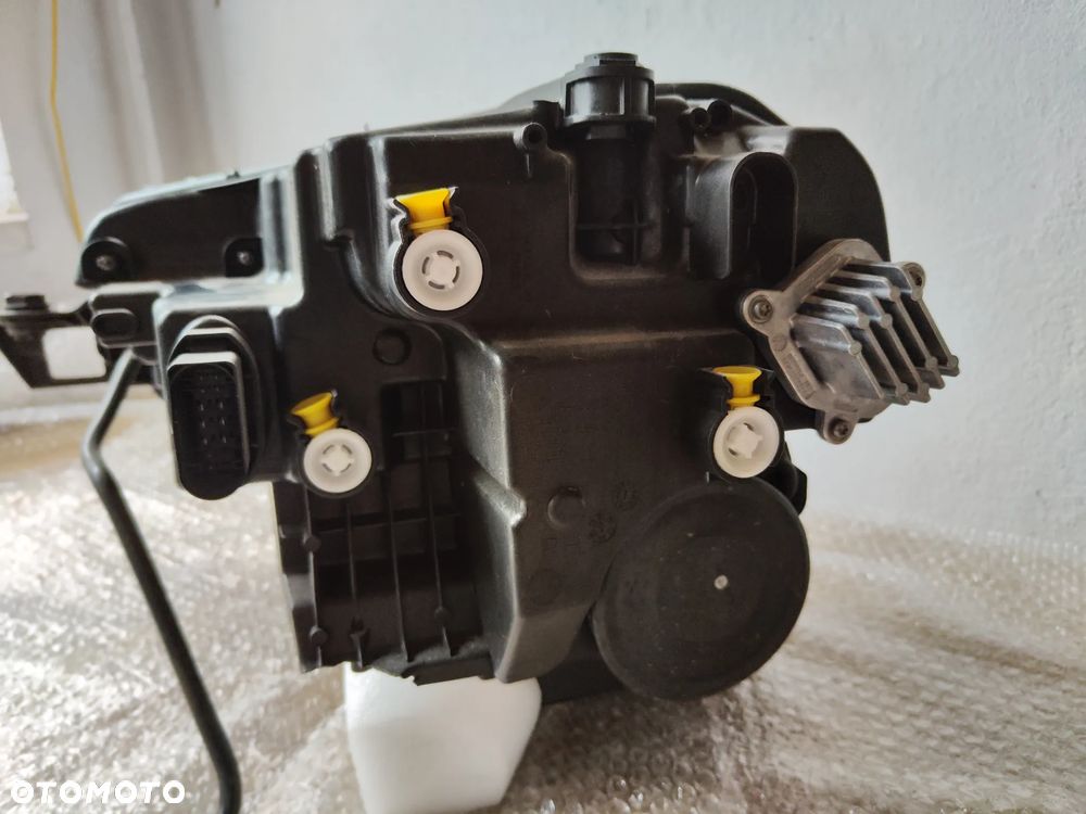 Reflektor Prawy Skoda Karoq 57B941010 Lampa Prawa - 10