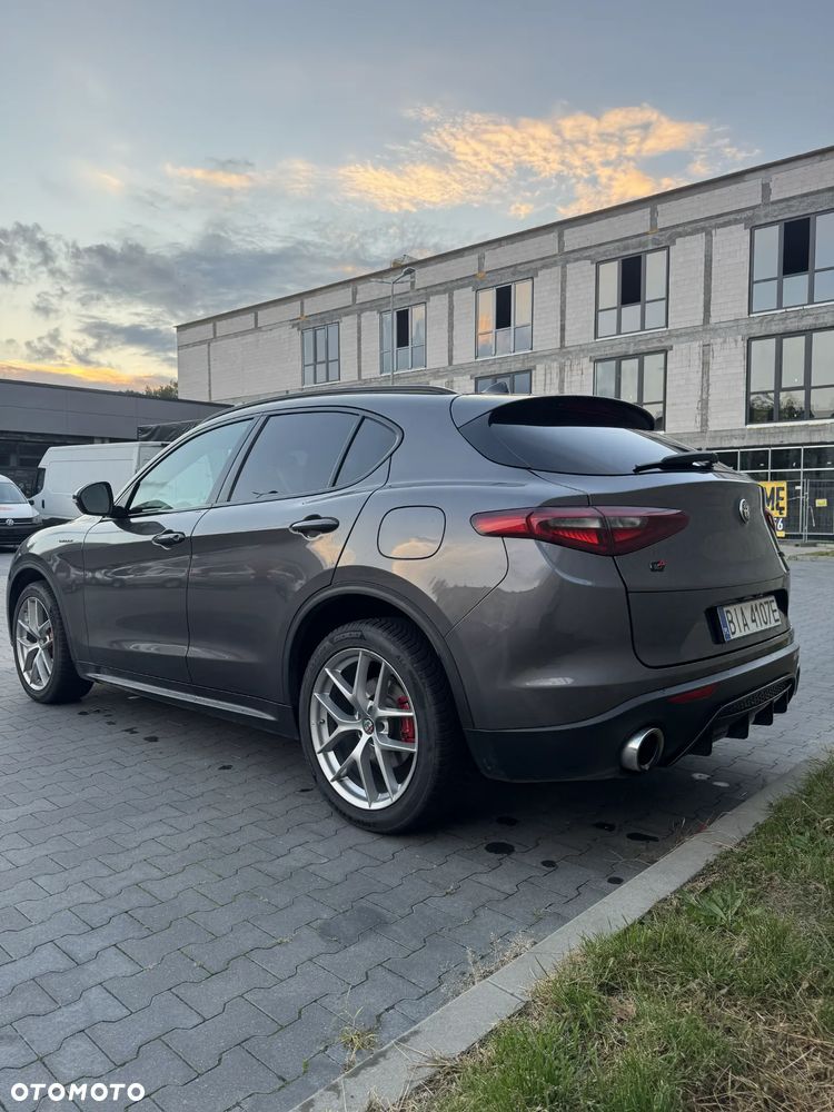 Alfa Romeo Stelvio 2017 photo 5