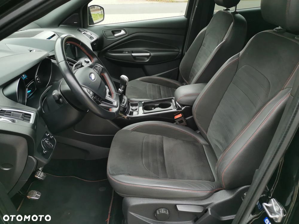 Ford Kuga 2.0 TDCi AWD ST-Line - 13