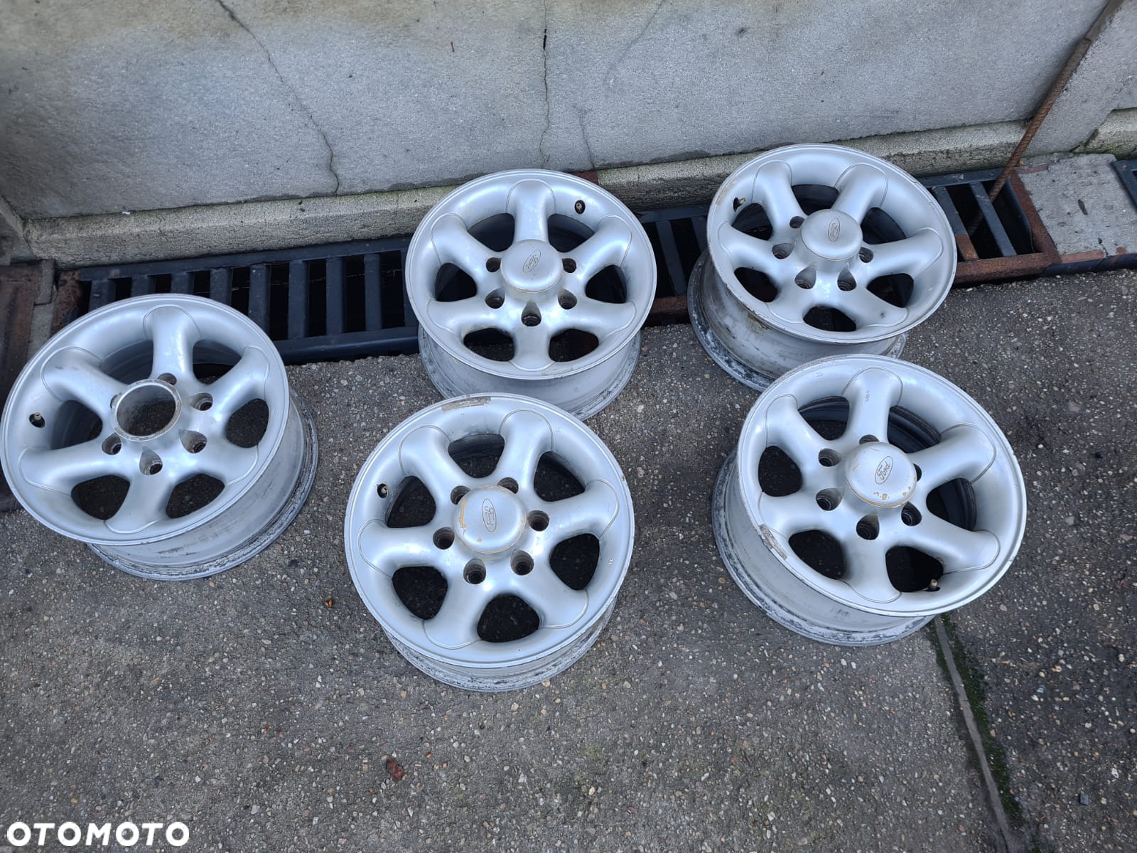 FELGA 15' FORD MAVERICK I TERRANO II - 2