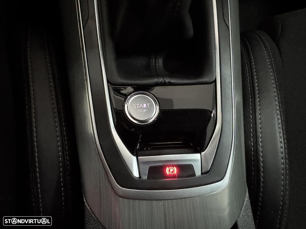 Peugeot 308 PureTech 130 Stop & Start Allure - 32