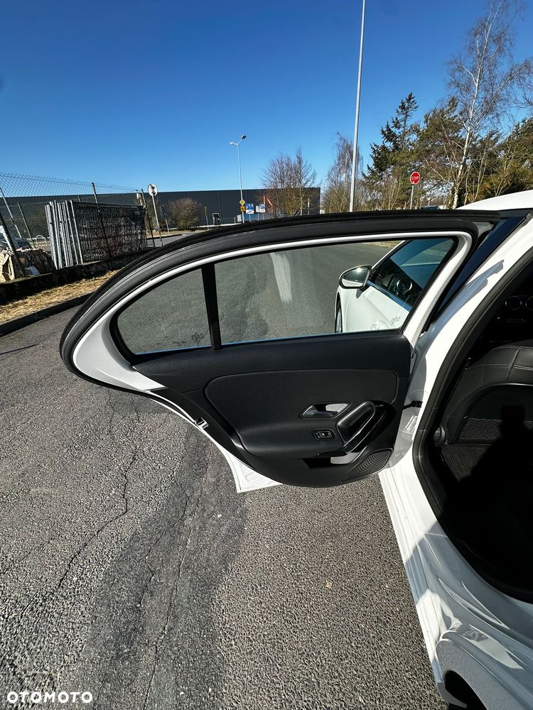 Mercedes-Benz Klasa A 180 7G-DCT Style - 18