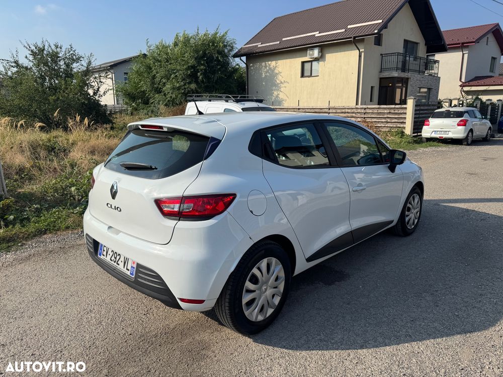 Renault Clio - 8