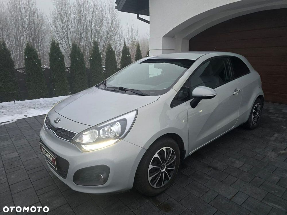 Kia Rio - 7