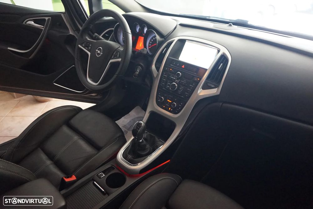 Opel Astra GTC 1.4 Turbo ecoFLEX S&S - 18
