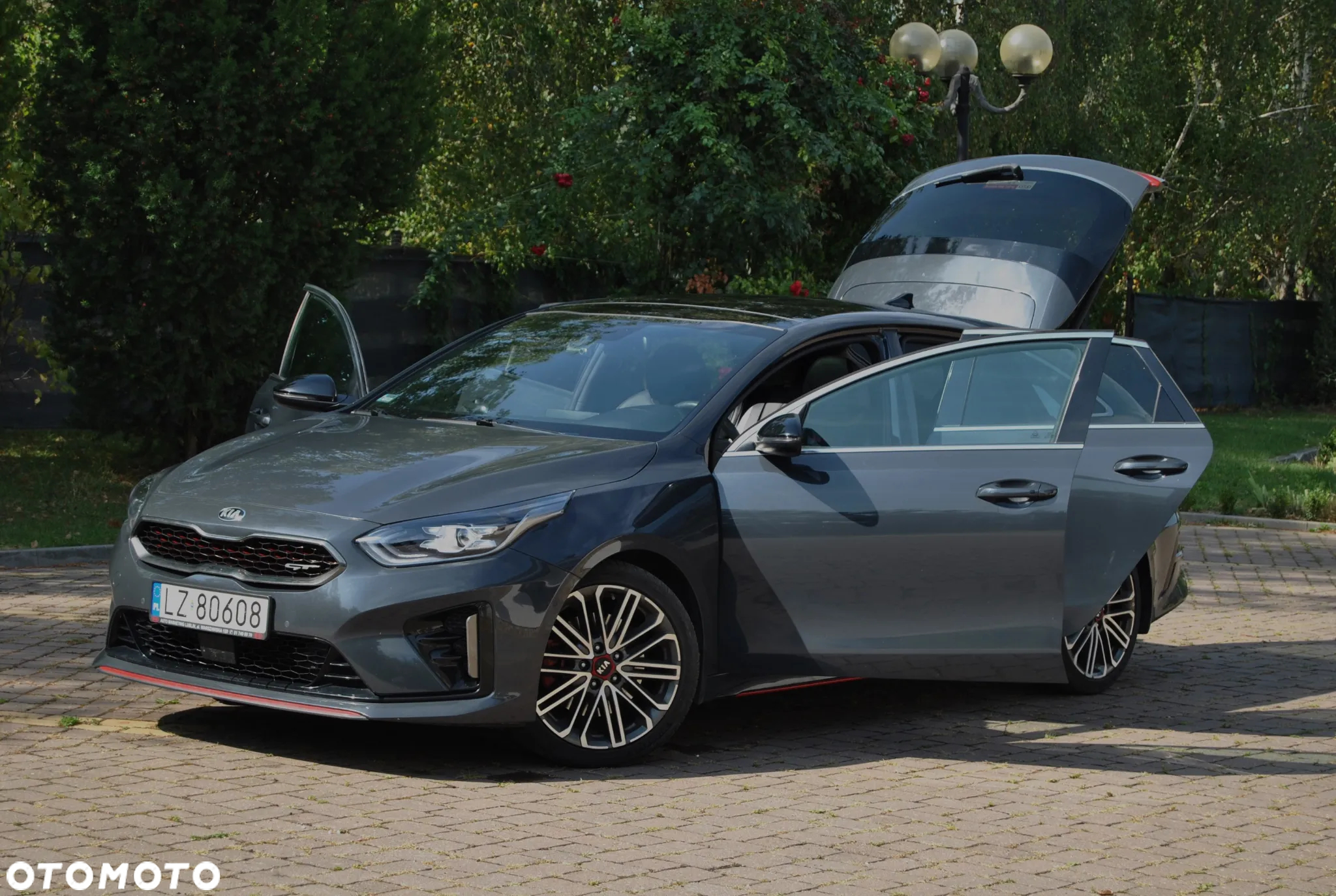 Kia ProCeed 1.6 T-GDI GT DCT - 28