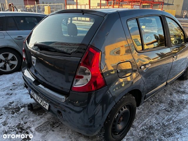 Dacia Sandero 1.6 Laureate - 1