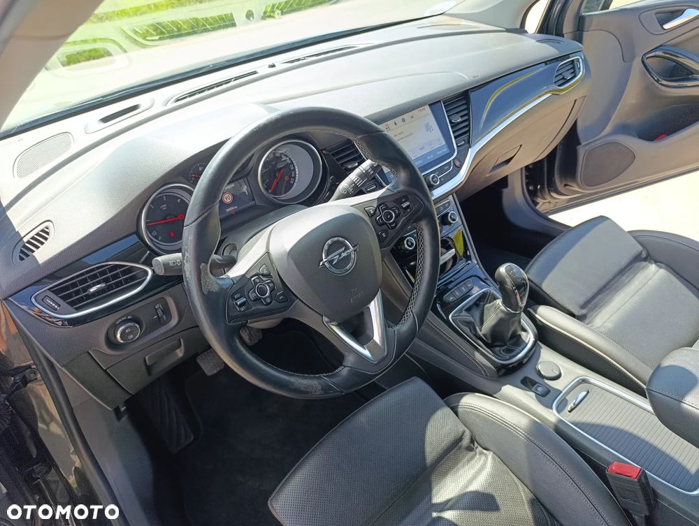 Opel Astra 1.6 BiTurbo D (CDTI) Start/Stop Innovation - 38