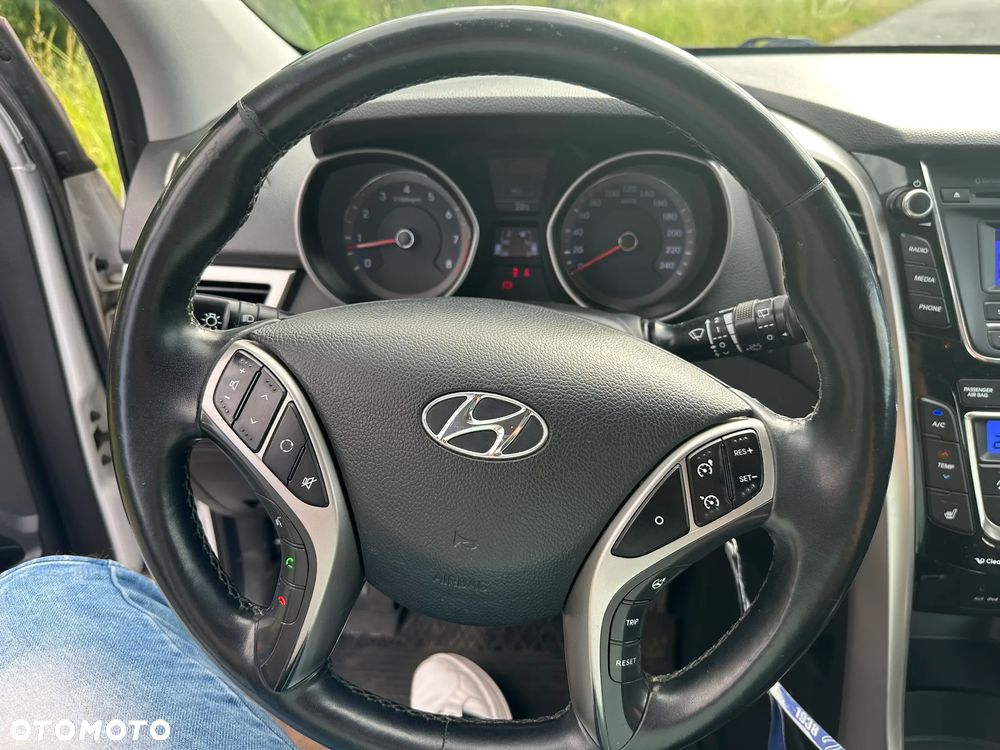 Hyundai i30 1.4 BlueDrive Classic - 23