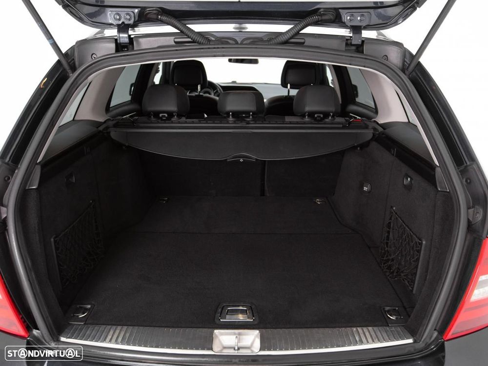 Mercedes-Benz C 220 - 11