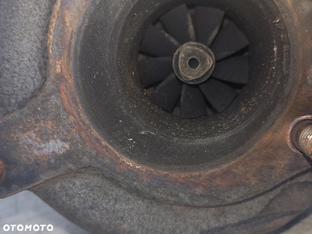 TURBINA Z KOLEKTOREM AUDI A4 B6 038145702G  717858-5 1.9 TDI 130KM - 2