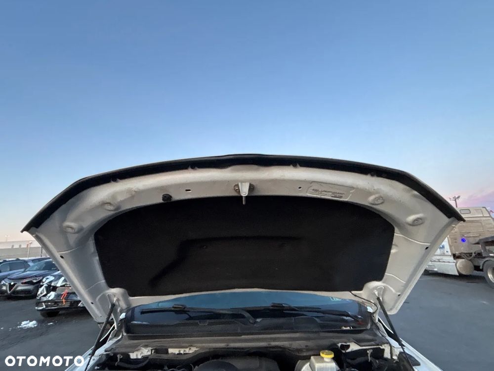 RAM 1500 Crew Cab Shortbed Limited - 20