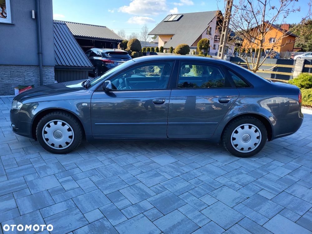 Audi A4 Limousine - 2