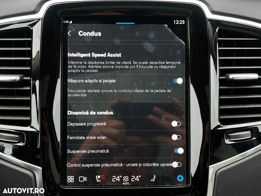 Volvo XC 90 T8 AWD PHEV Ultra Bright - 29