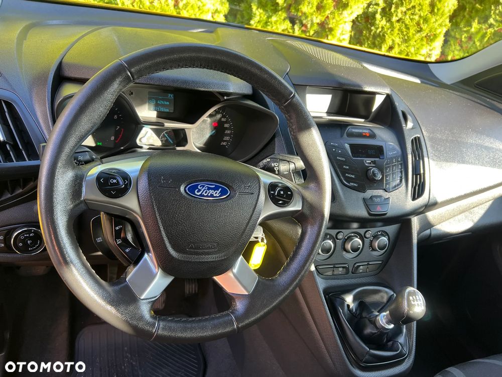 Ford Tourneo Connect - 12