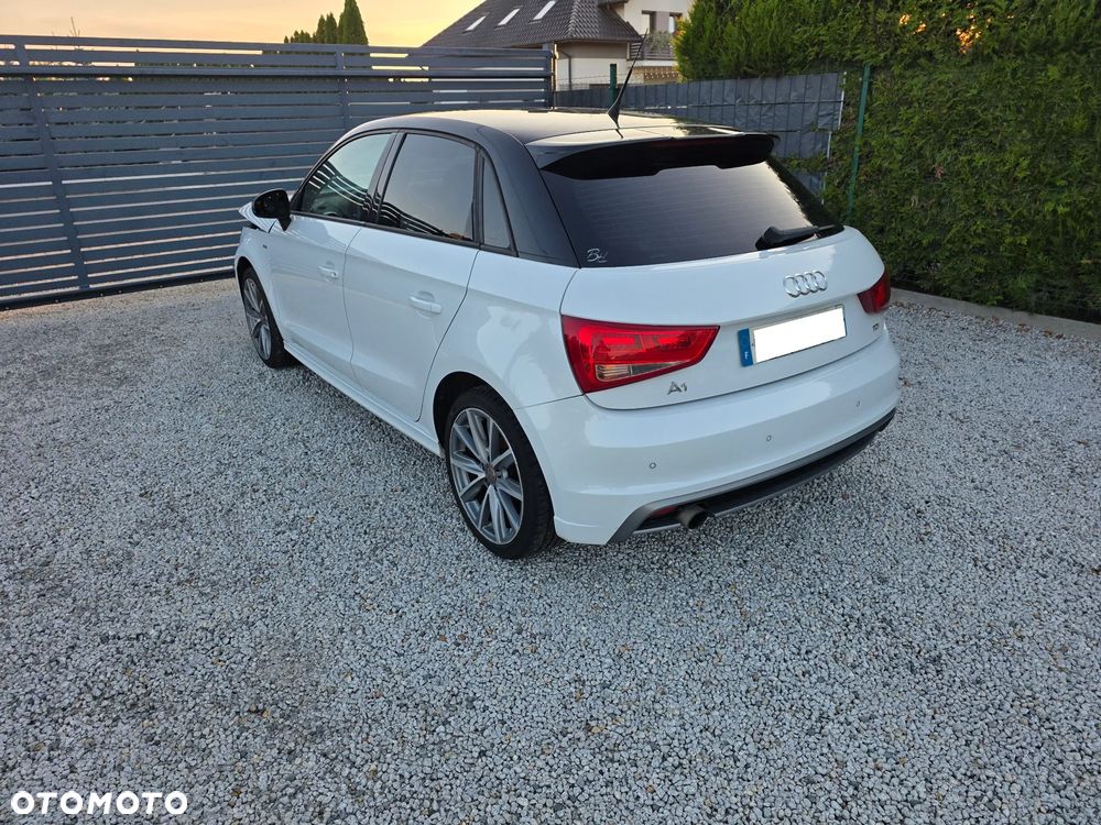 Audi A1 Sportback 1.6 TDI S tronic S line edition - 4