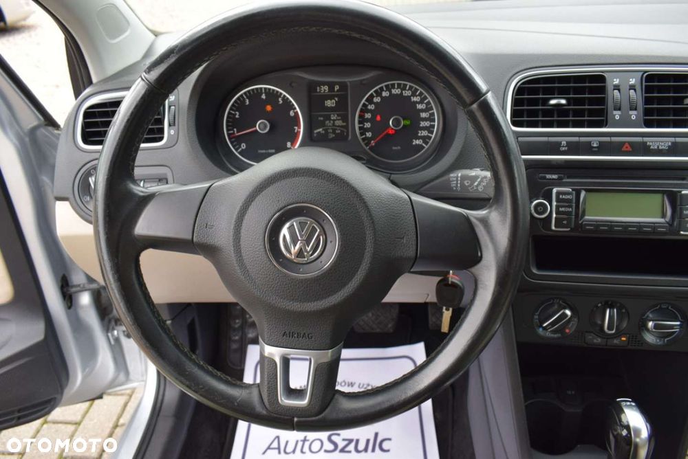 Volkswagen Polo - 24
