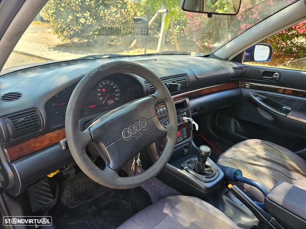 Audi A4 1.9 TDI Plus - 8
