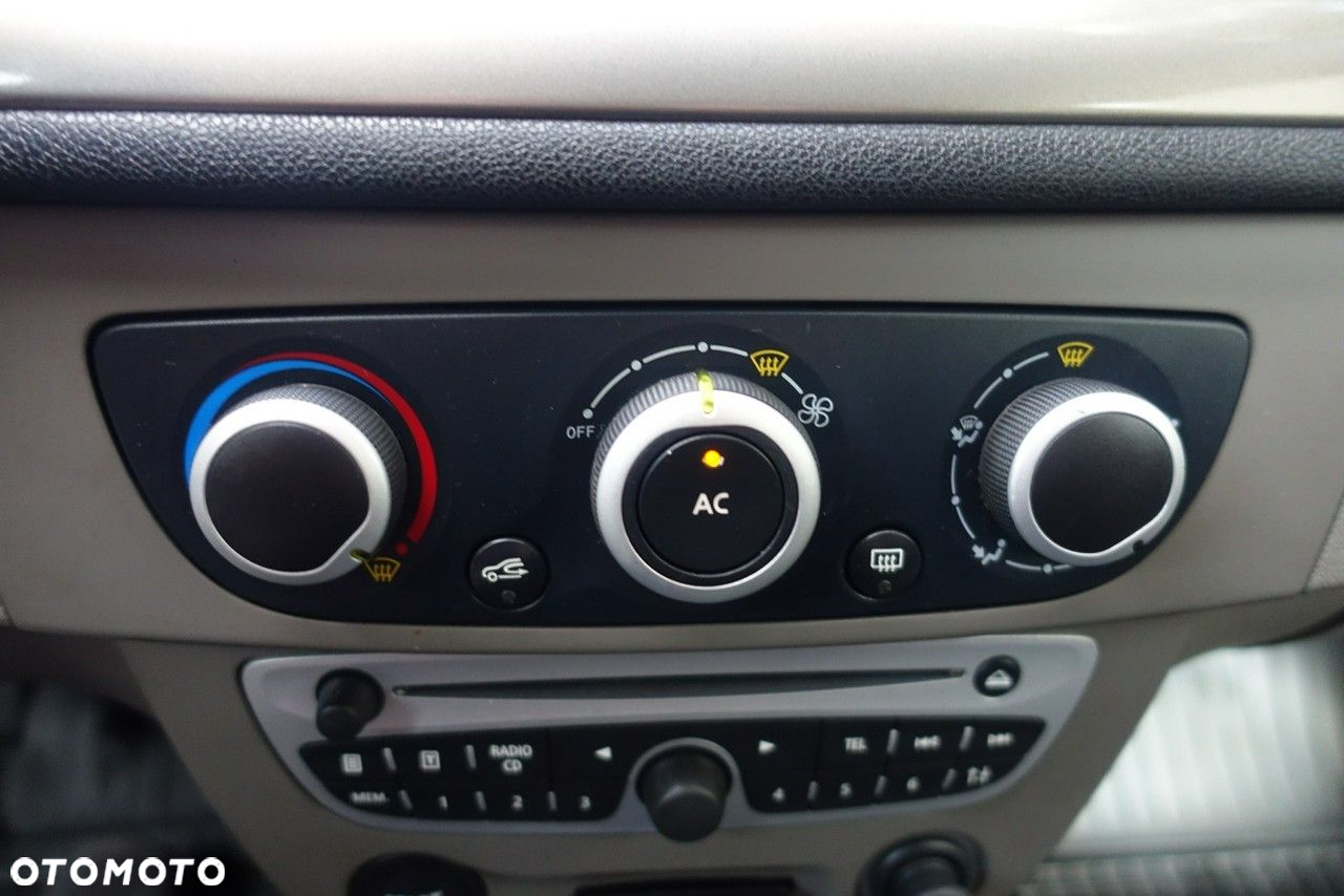 Renault Megane - 23