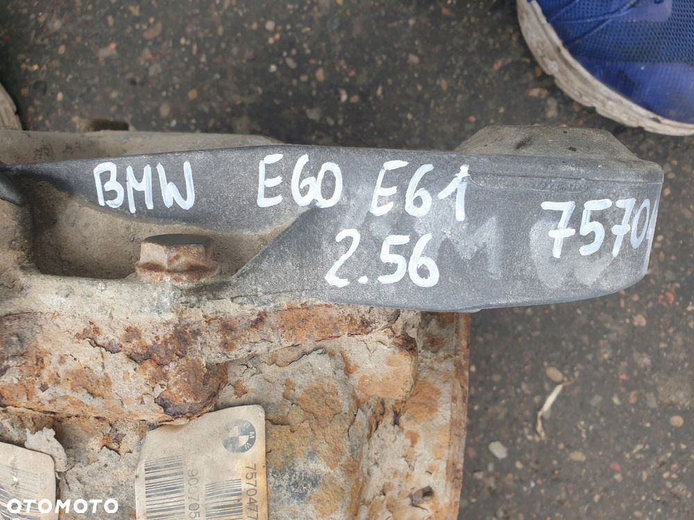 MOST DYFER DYFERENCJAŁ TYLNY TYŁ 2.56 BMW E60 BMW E61 7570477-01 - 9