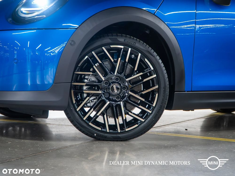 MINI Cooper S Favoured Trim - 11