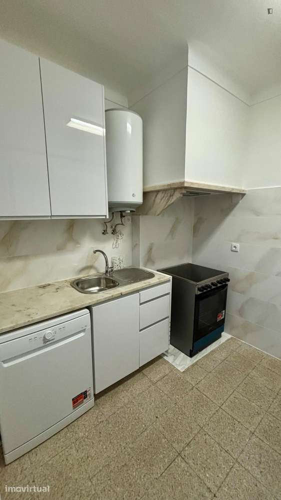 Quarto - localizado em Lisbon - Grande imagem: 3/5