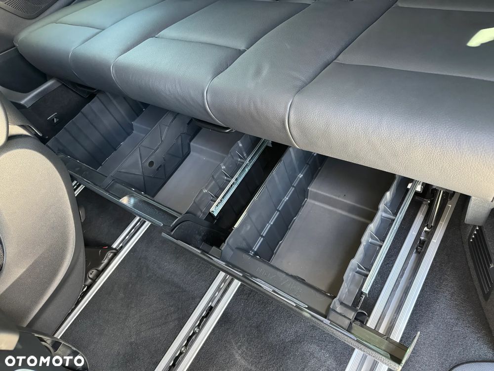 Mercedes-Benz Klasa V 300 d 4-Matic 9G-Tronic (d³ugi) - 19