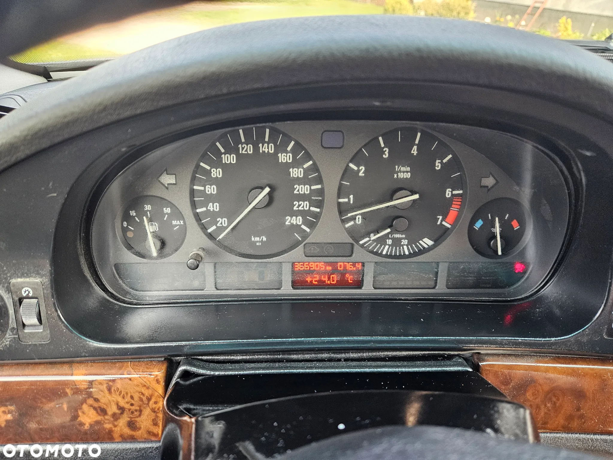 BMW Seria 5 523i - 6