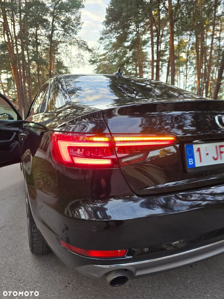 Audi A4 Limousine - 30