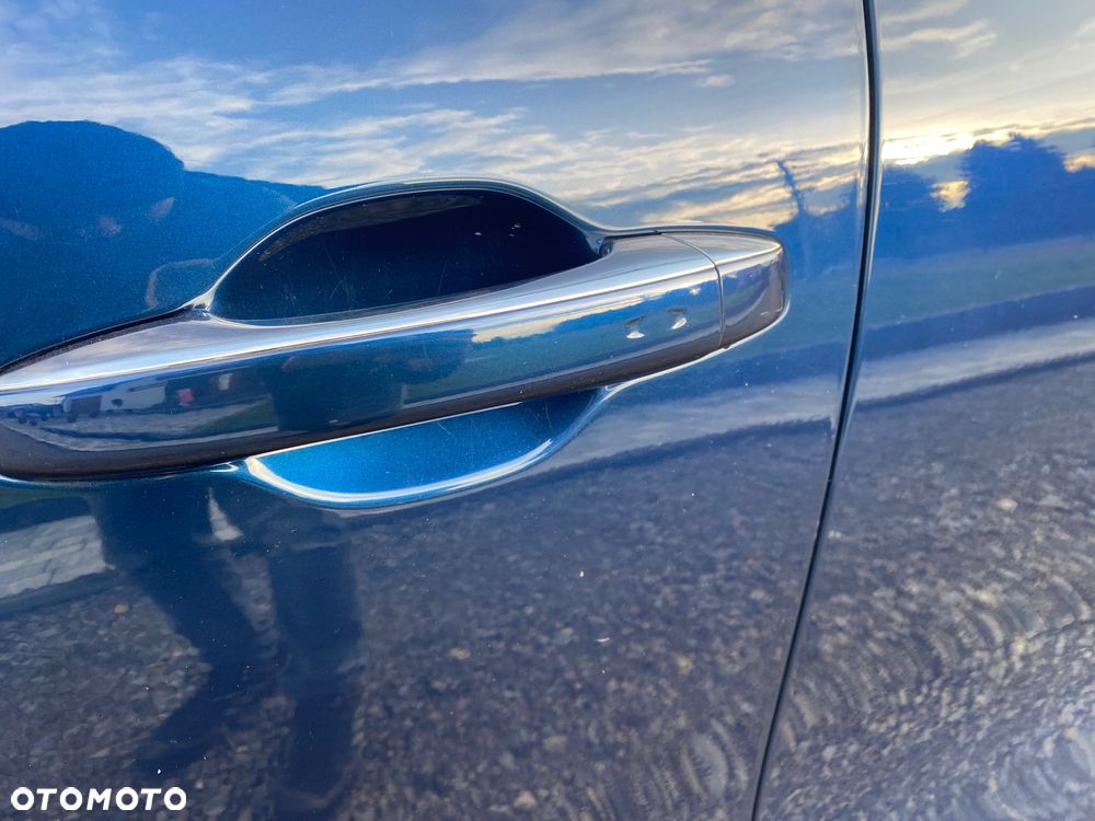 Renault Scenic BLUE dCi 120 LIMITED - 12