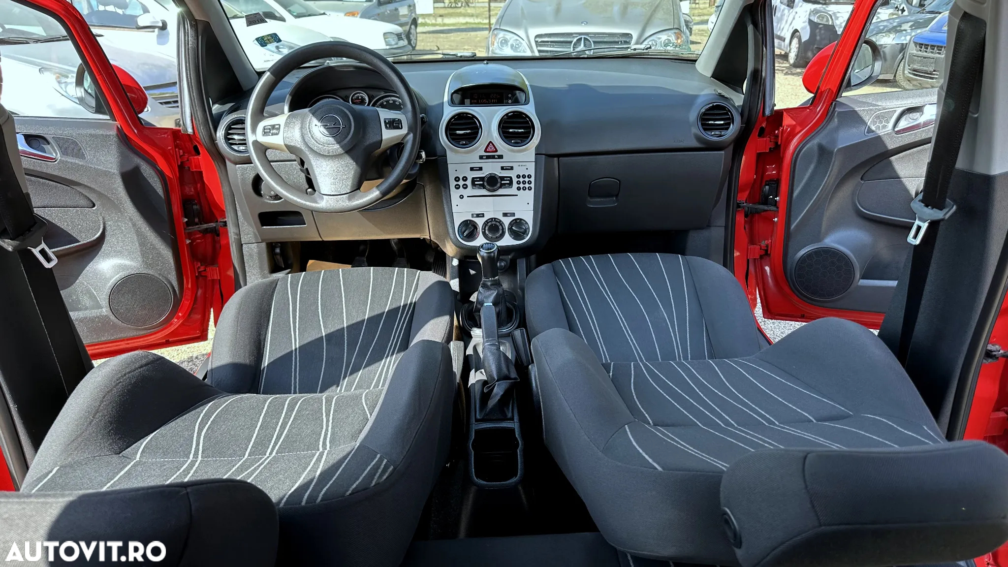 Opel Corsa 1.2 16V Selection 110 Jahre - 7