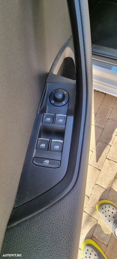 Skoda Superb 2.0 TDI DSG 4X4 Style - 16