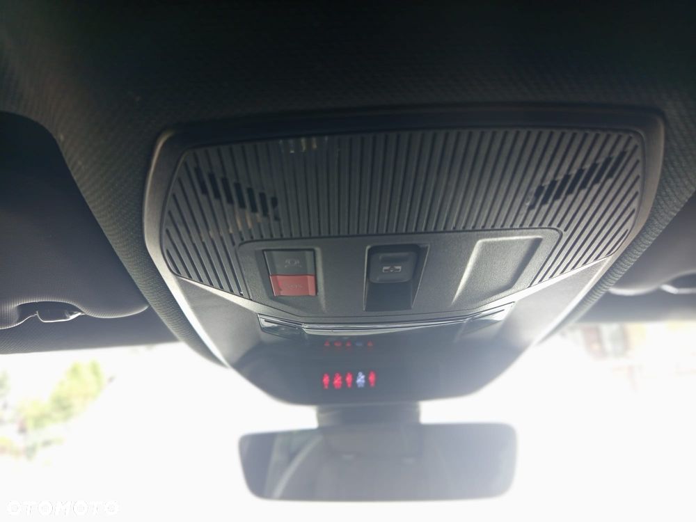 Peugeot 308 BlueHDi FAP 130 EAT8 Stop & Start GT - 25