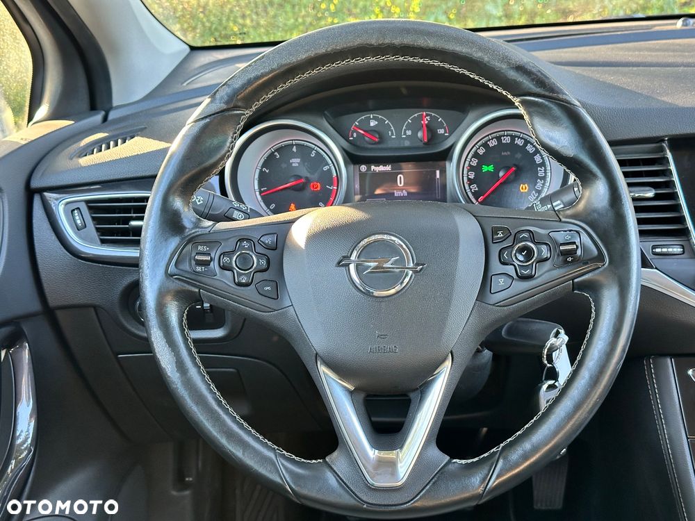 Opel Astra 1.4 T Dynamic S&S - 12