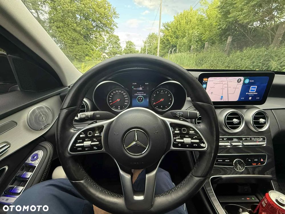 Mercedes-Benz Klasa C 300 4Matic 9G-TRONIC Avantgarde - 29