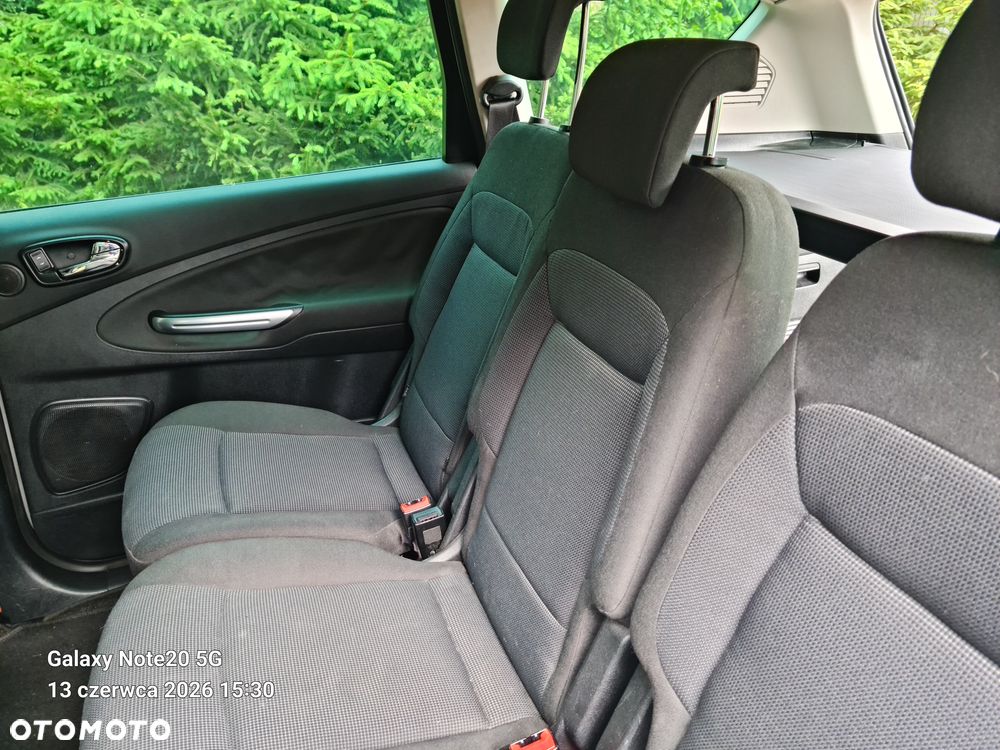 Ford S-Max - 30