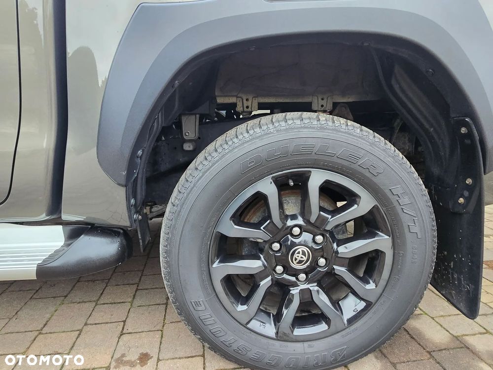 Toyota Hilux 2.8 D-4D Double Cab Invincible Sport 4x4 - 14
