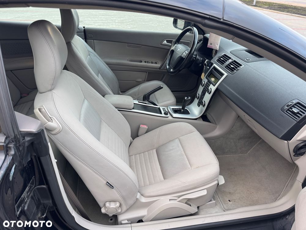 Volvo C70 2.0D Powershift Summum - 6