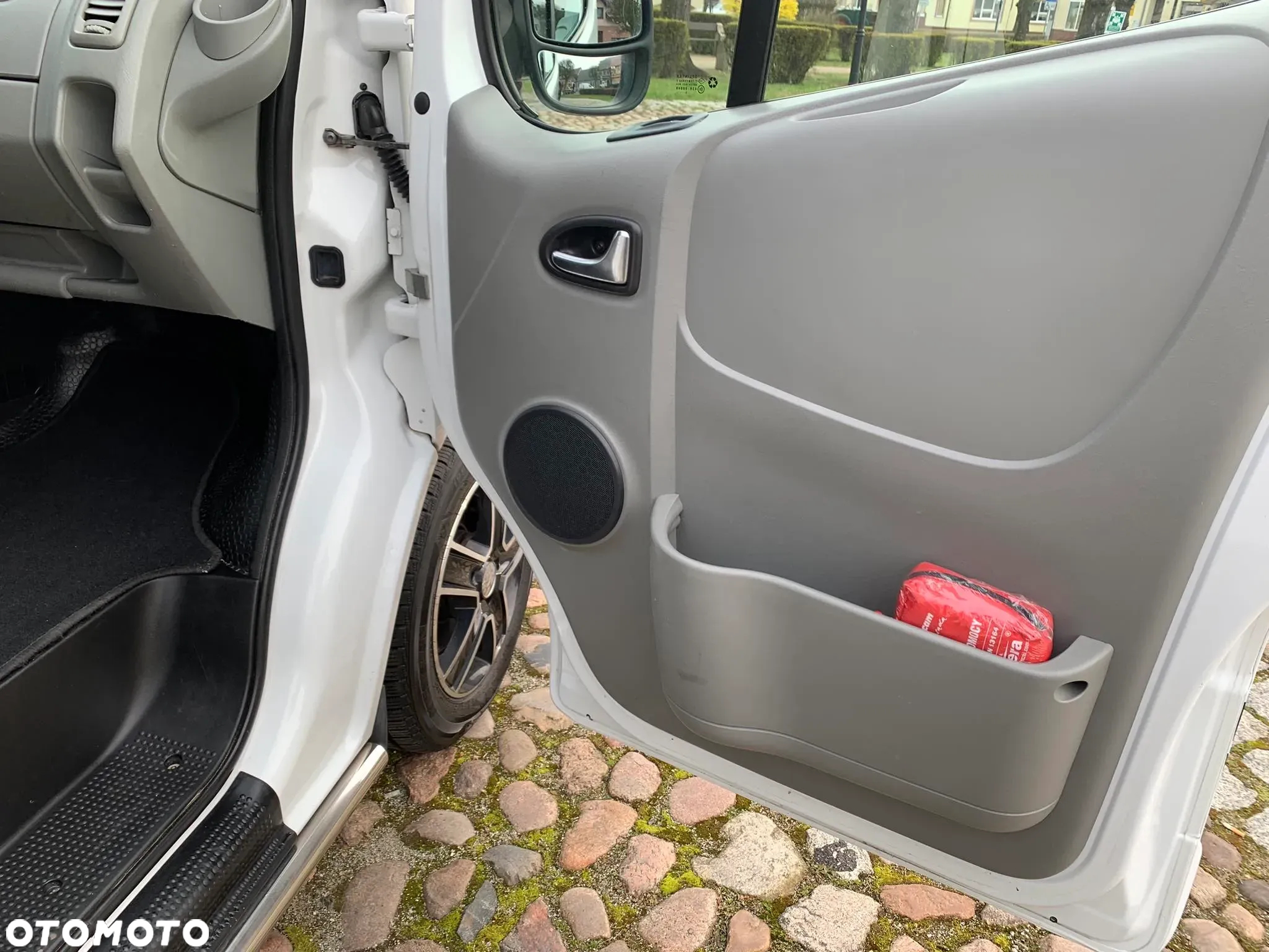 Renault TRAFIC * 2.0 DCI 145 KM * Oryginał 133.000 km ! * - 18