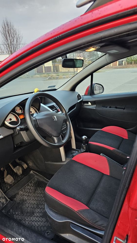 Peugeot 207 - 11