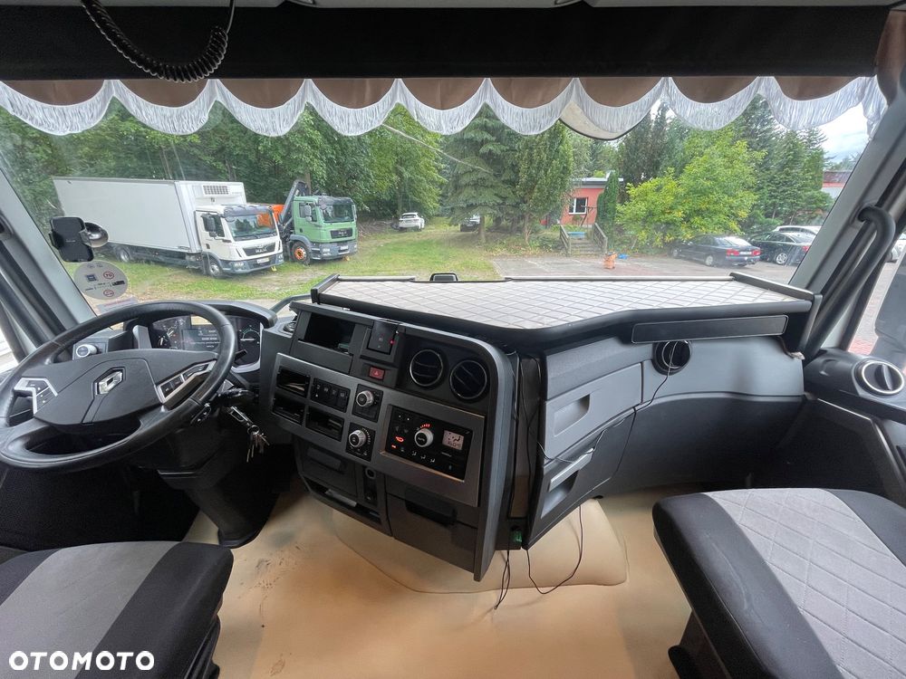 Renault T 520 - 12