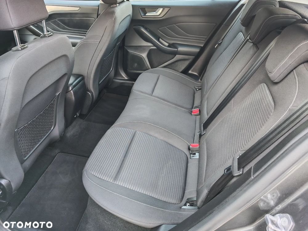 Ford Focus 1.5 EcoBoost Titanium Business - 31