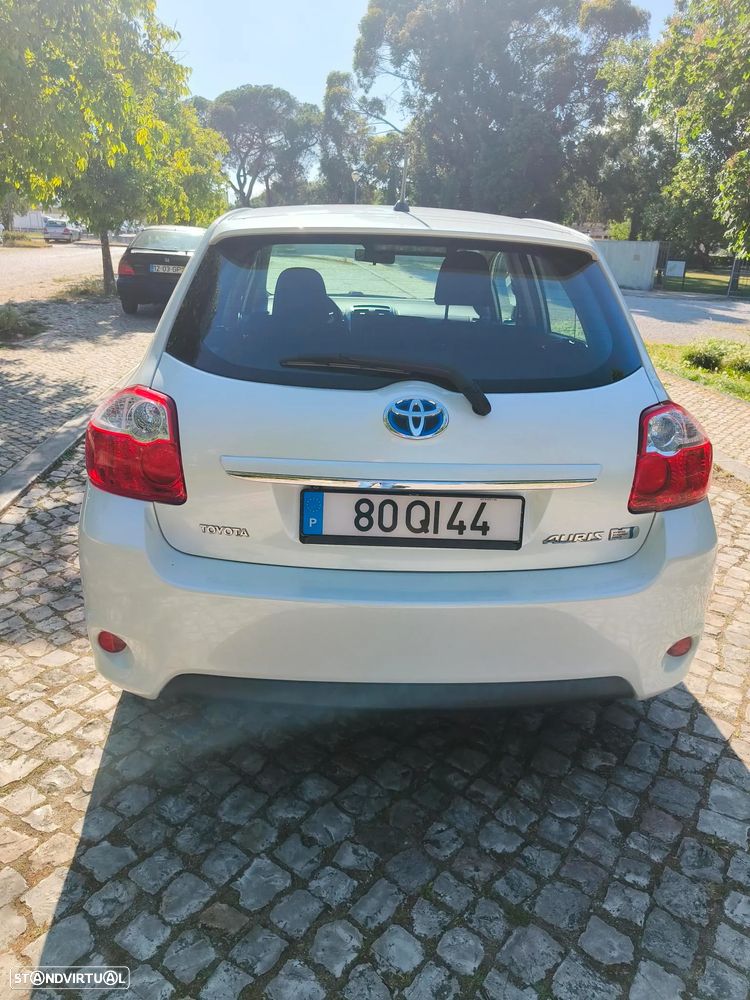 Toyota Auris 1.8 HSD - 4