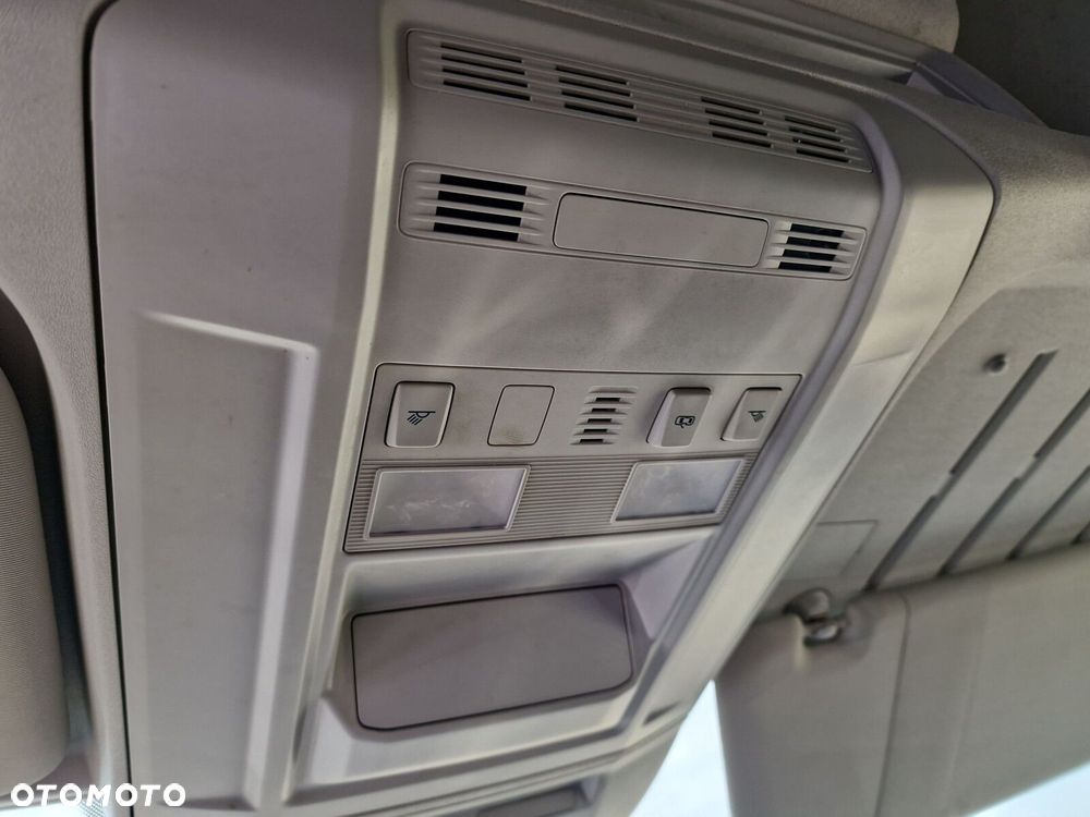 Volkswagen Crafter - 32