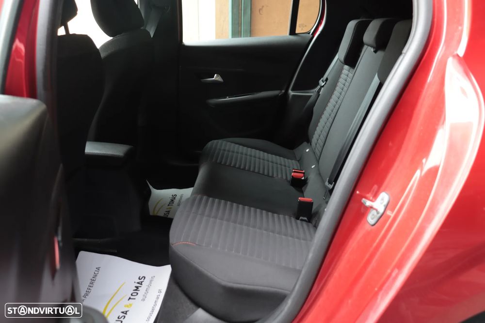 Peugeot 208 PureTech 100 EAT8 Active - 13