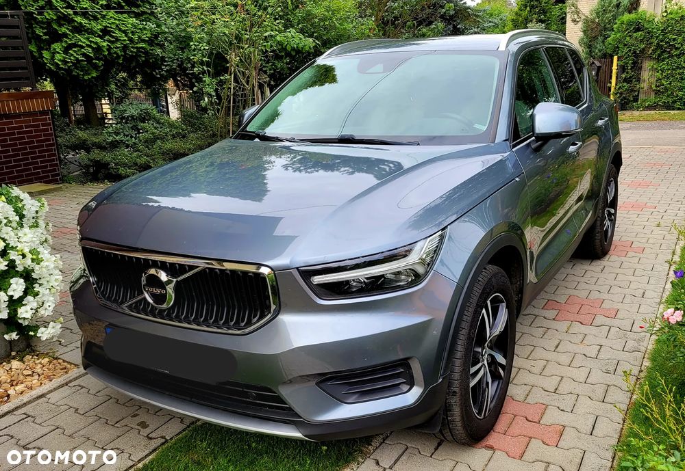 Volvo XC 40 T3 Momentum - 1