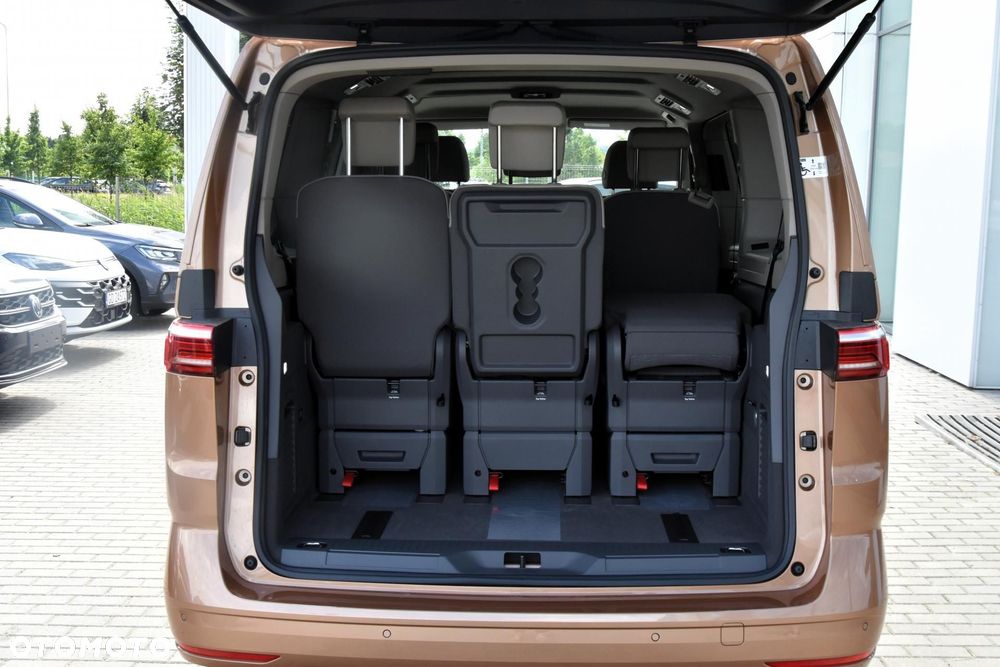 Volkswagen Multivan - 8