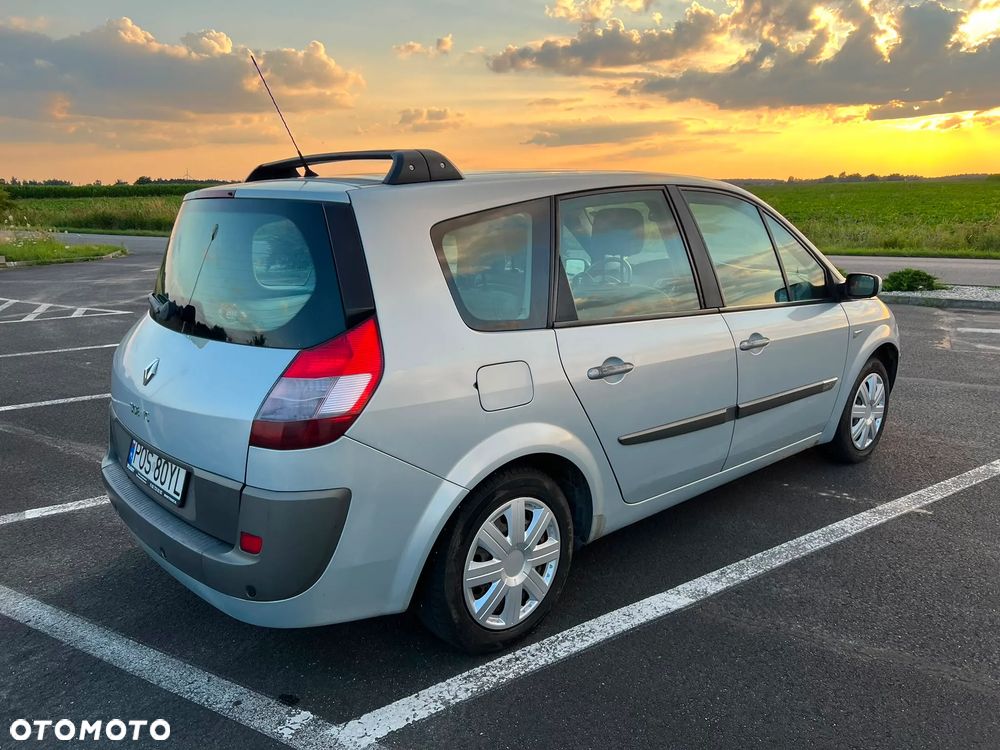 Renault Scenic 1.9 dCi Avantage - 12