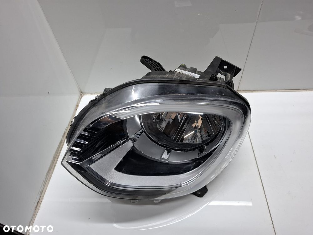 LAMPA LEWA PRZEDNIA PRZÓD RENAULT TWINGO III LED 18-22 LIFT 260602593R - 1