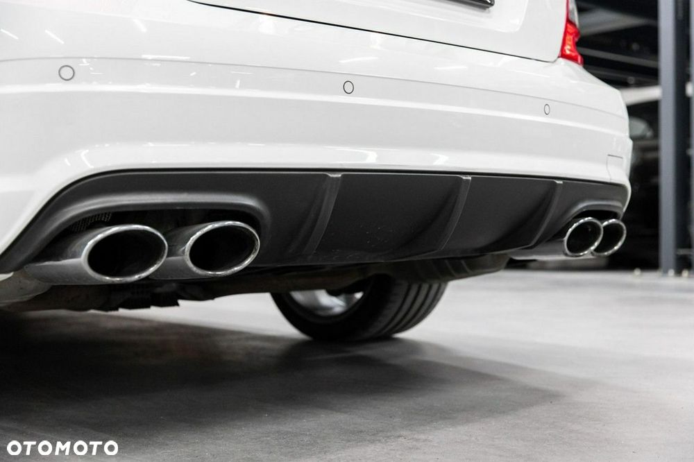 Mercedes-Benz Klasa C 63 AMG AMG SPEEDSHIFT MCT - 17